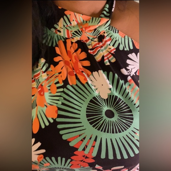 Eccentric Flower Halter Top - NY Collection (1X) - Picture 2 of 5